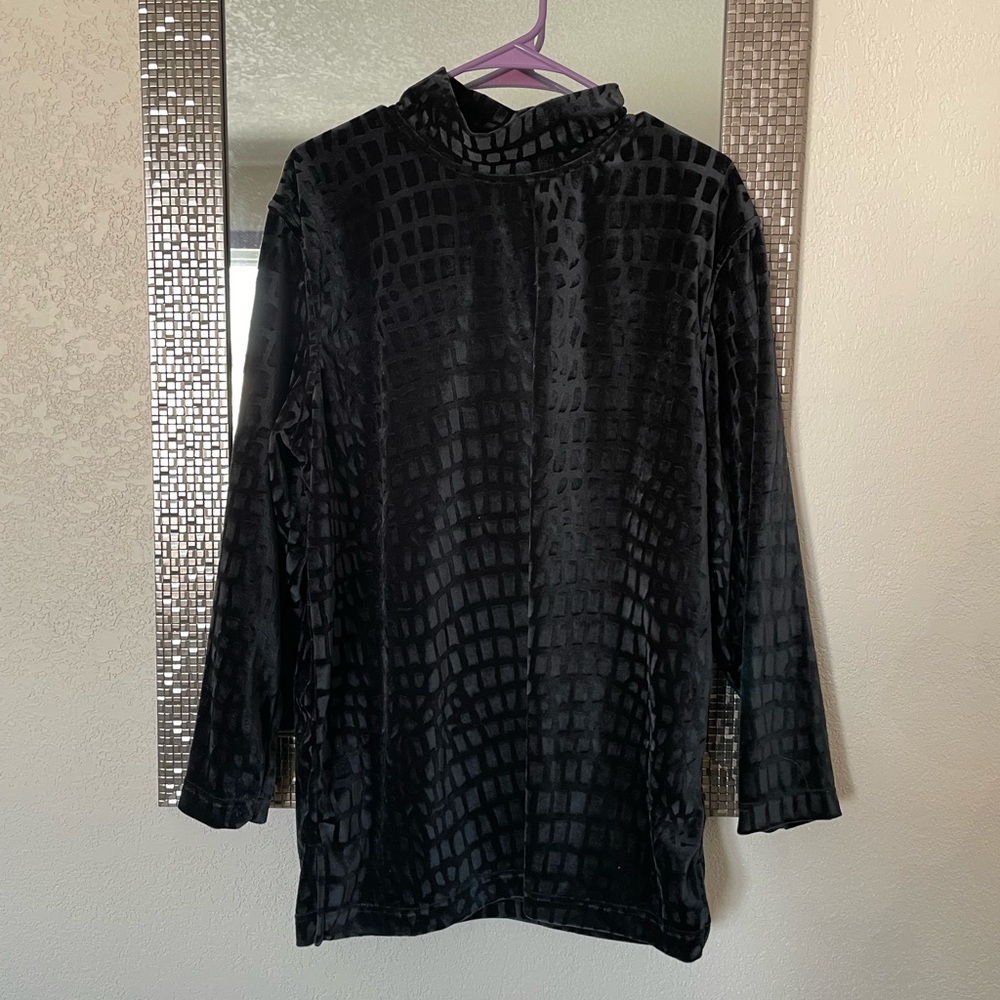 Bold spirit woman blouse